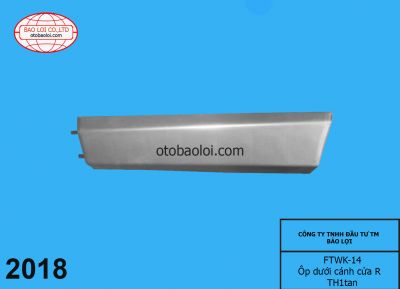 Ôp dưới cánh cửa R TH